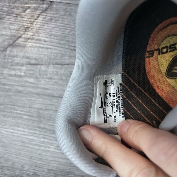 Nike Free 5.0 Women's Size 8 Running Shoes Grey Pink Tennis Athletic Gym - Picture 8 of 9